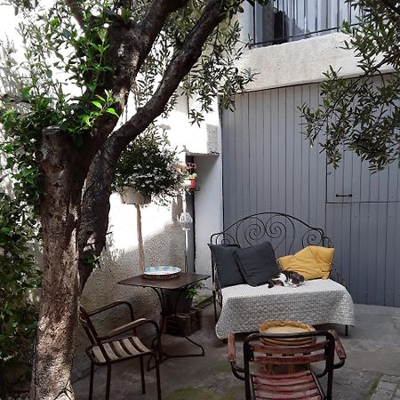 Alheuredusud Bed & Breakfast Violes Bagian luar foto