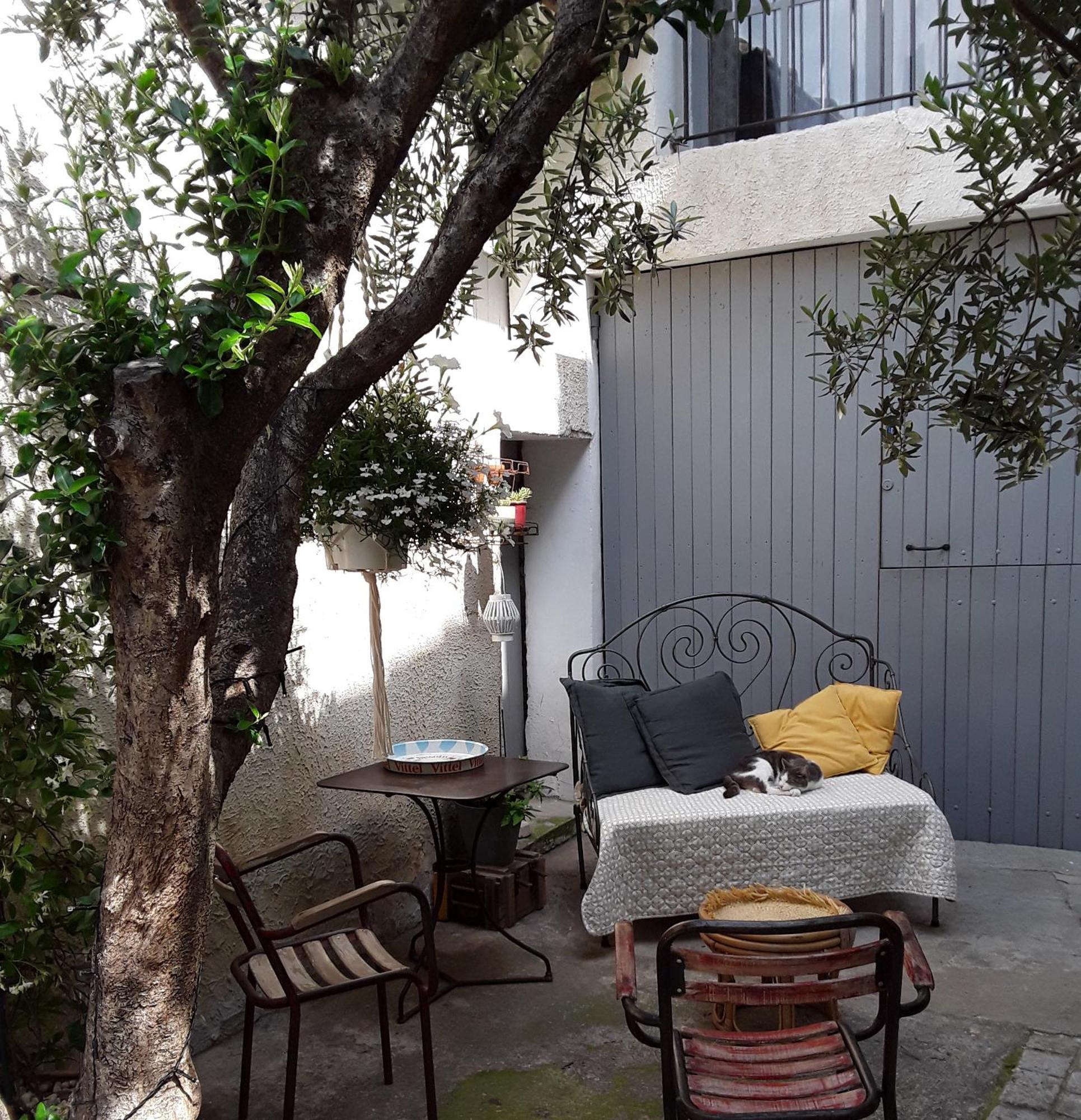 Alheuredusud Bed & Breakfast Violes Bagian luar foto