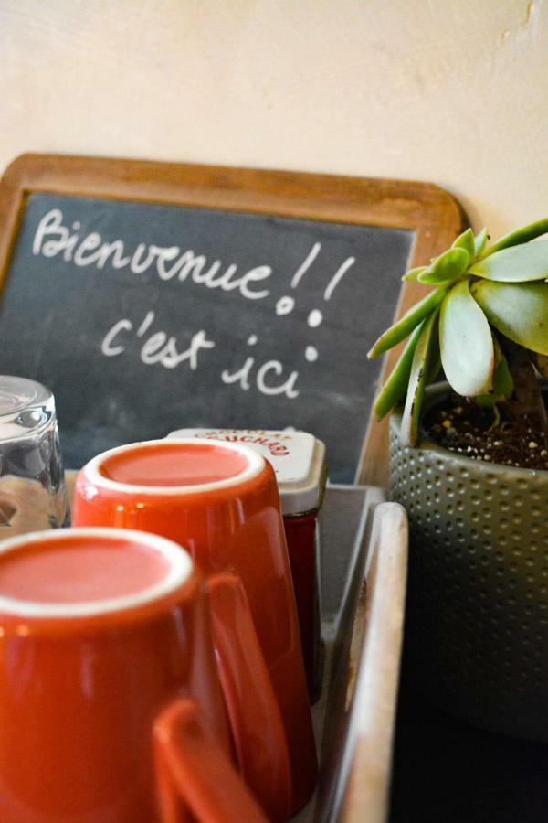 Alheuredusud Bed & Breakfast Violes Bagian luar foto
